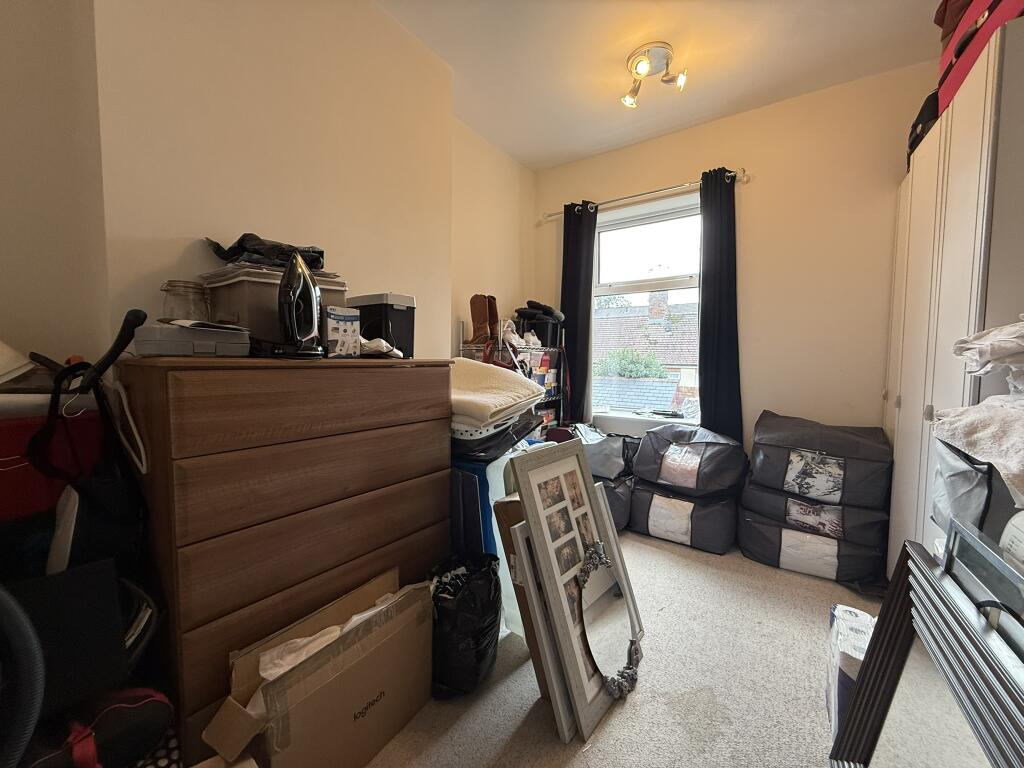 House in Chesterfield, Derbyshire - More
