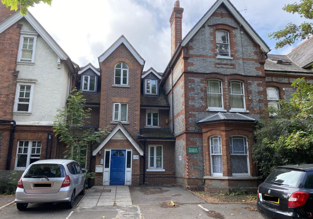 Main image of property: Flat 10 Foley Hall, 58-60 London Road, Reading, Berkshire, RG1 5AS