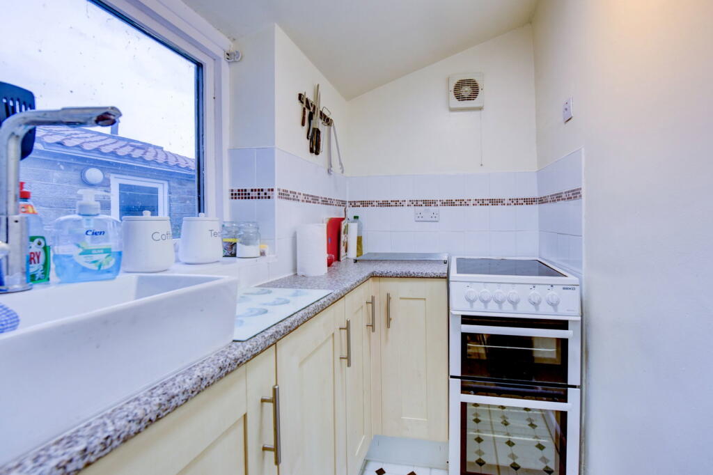 75 High Street, Hinderwell photo 4