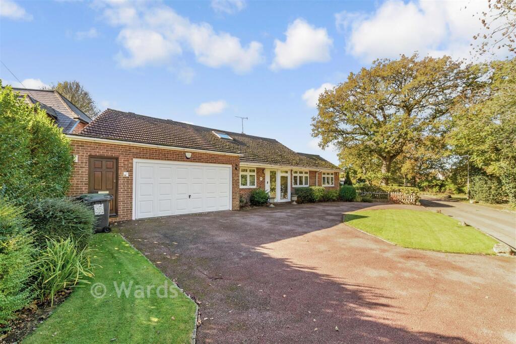 Mill Lane, Chatham, Kent photo 2