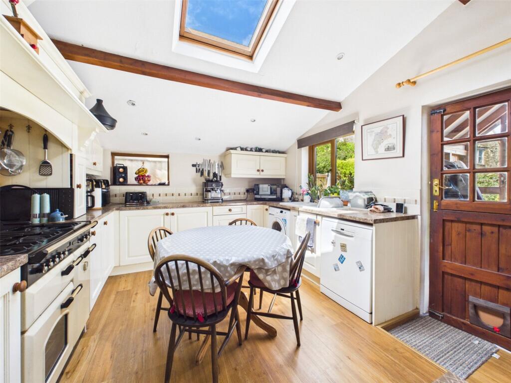 House in Stroud, King's Stanley - View 2
