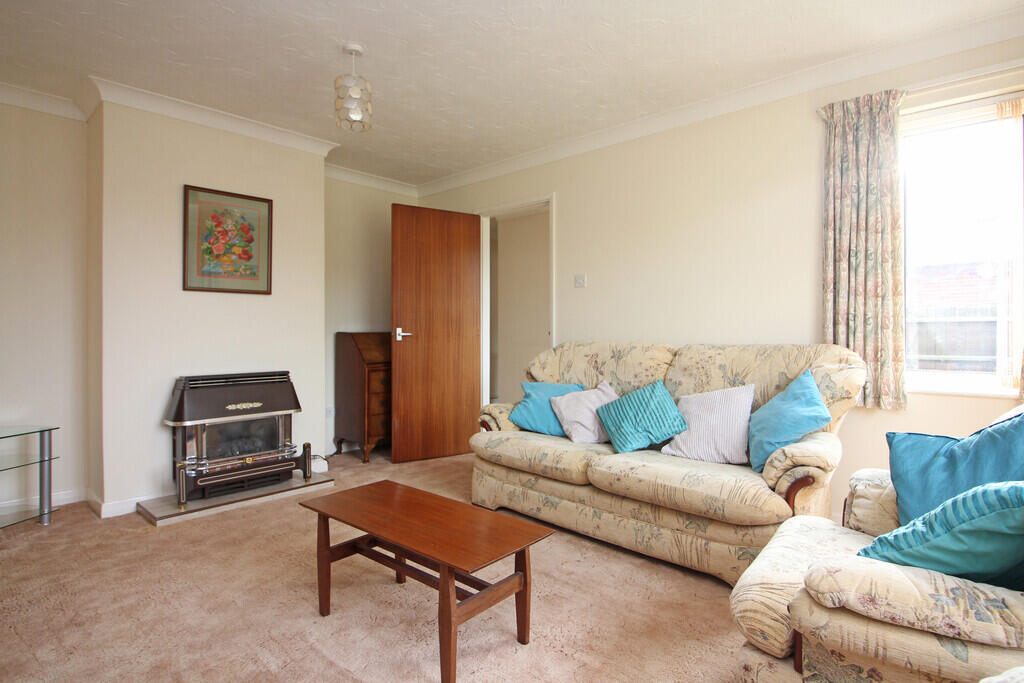 Simpson Close, North Walsham photo 4