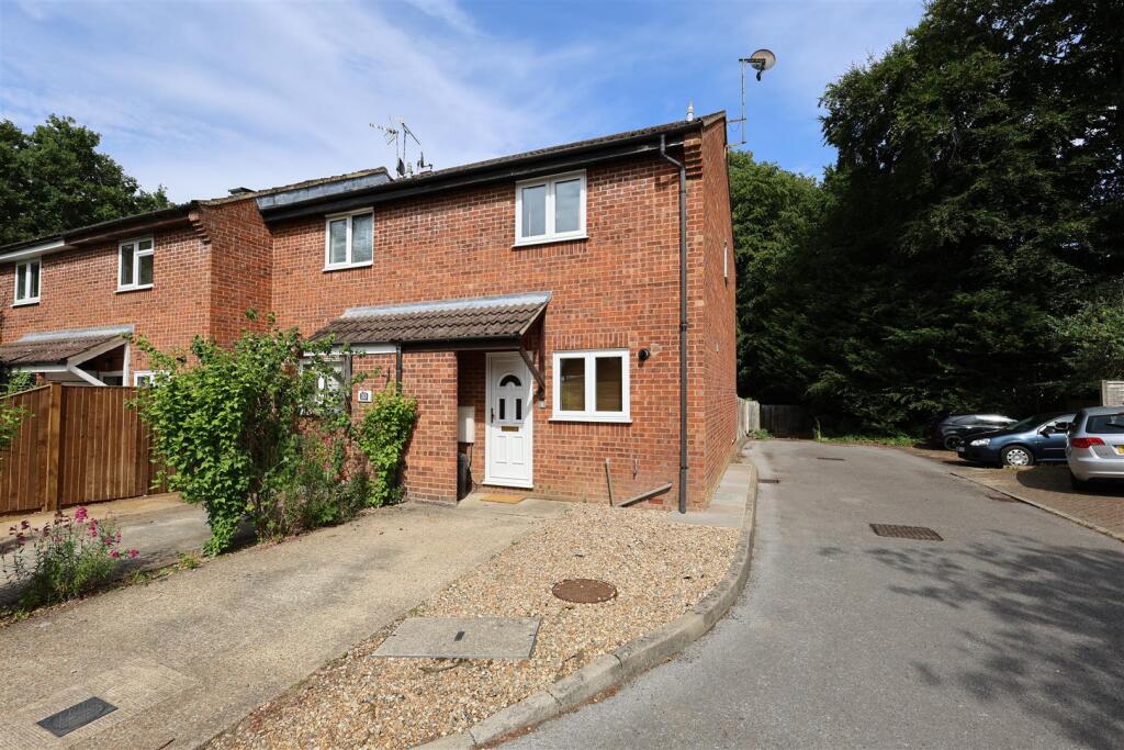 Main image of property: Cross Keys Close, Sevenoaks