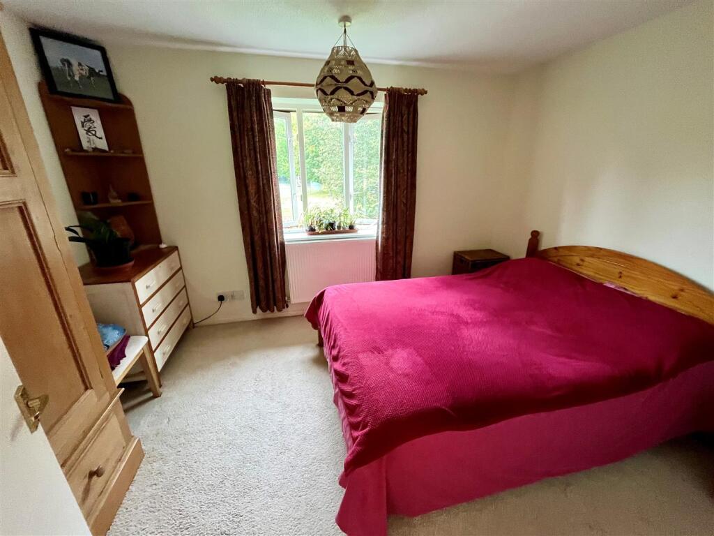 House in Salisbury - View 5
