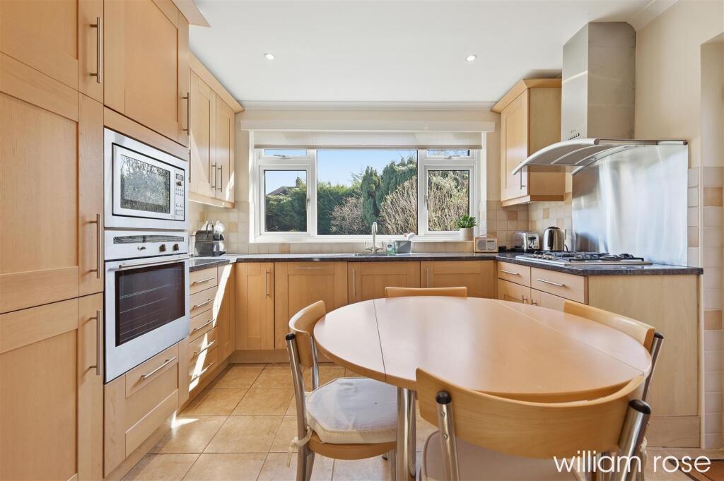 Princes Avenue, Woodford Green photo 4