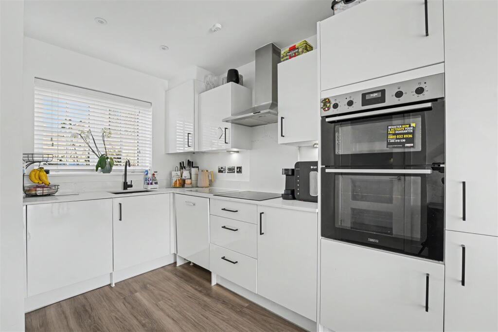 House in East Hertfordshire, Buntingford - More