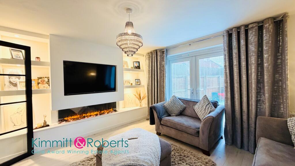 Roseberry Close, Seaham, Durham, SR7 7FA photo 2