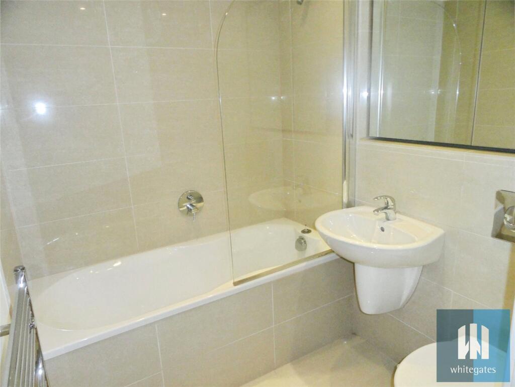 Apartment in Kirklees, Kirkburton - View 5