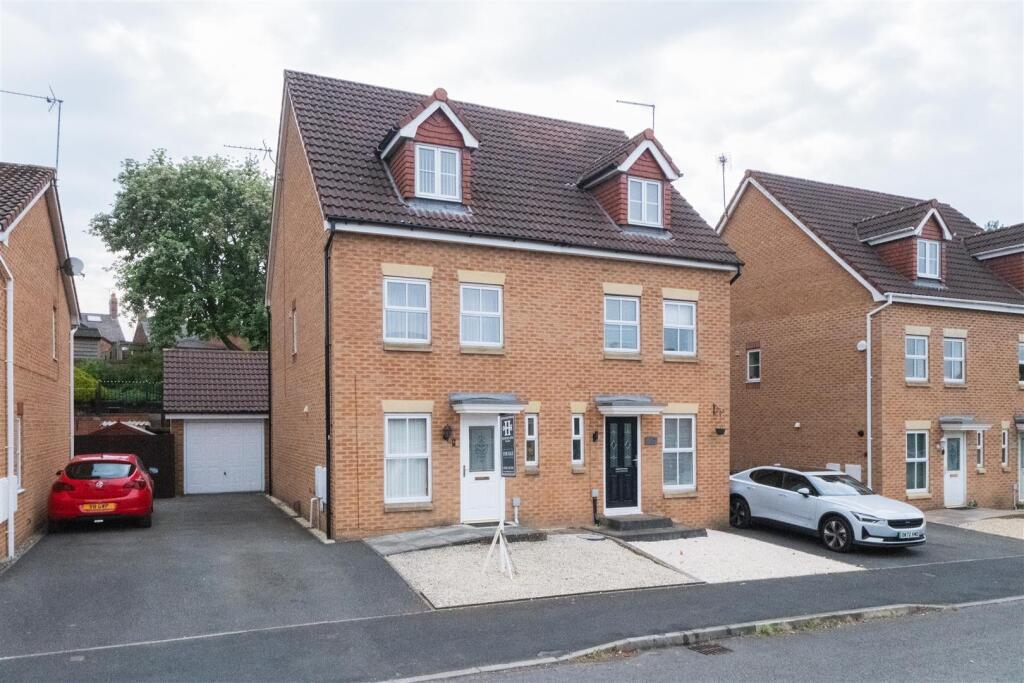3-bed semi-detached on Gordale Close, Winnington, Northwich, £270,000