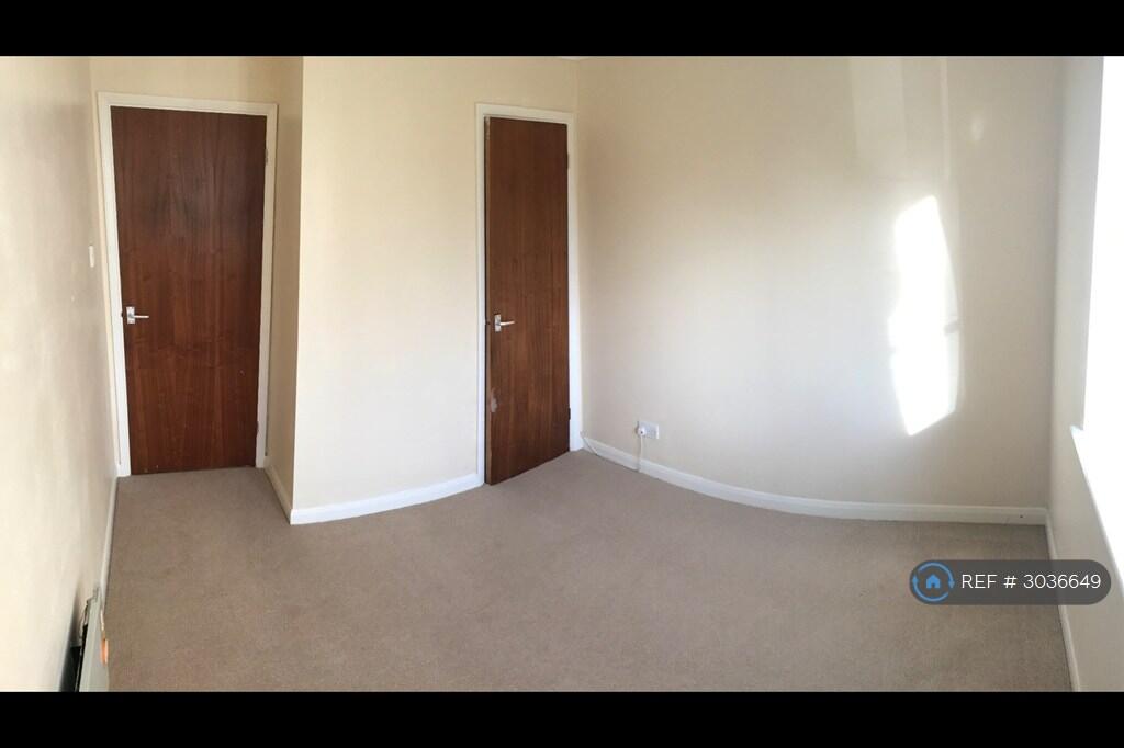 Apartment in Tonbridge - View 5
