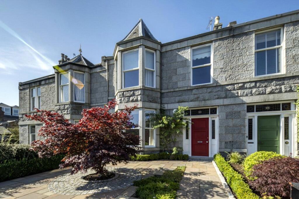 Main image of property: 123 Blenheim Place, Aberdeen, AB25