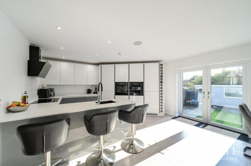 Main image of property: 7 Victor Gardens