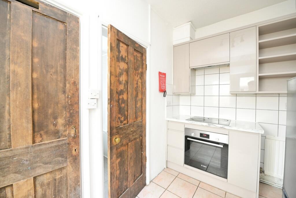 Apartment in London - View 4