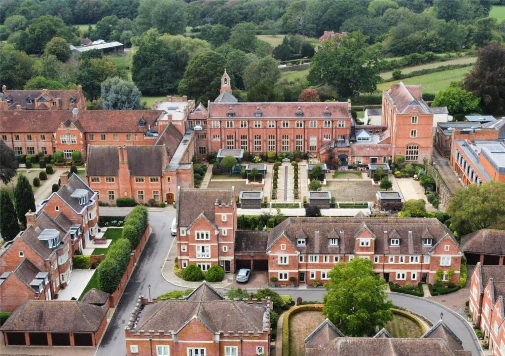 Main image of property: Abbey Gardens, Upper Woolhampton, Reading, Berkshire, RG7