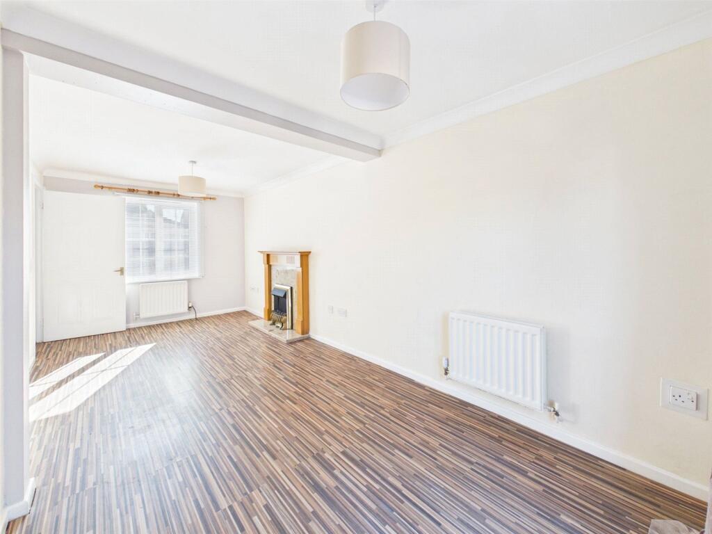 House in Weston-super-Mare, St Georges - More