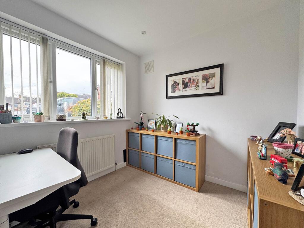 House in Oldham - View 4