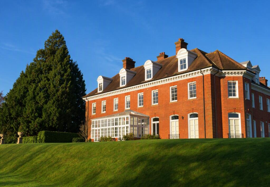 Main image of property: Elmbridge Road, Cranleigh, Surrey, GU6
