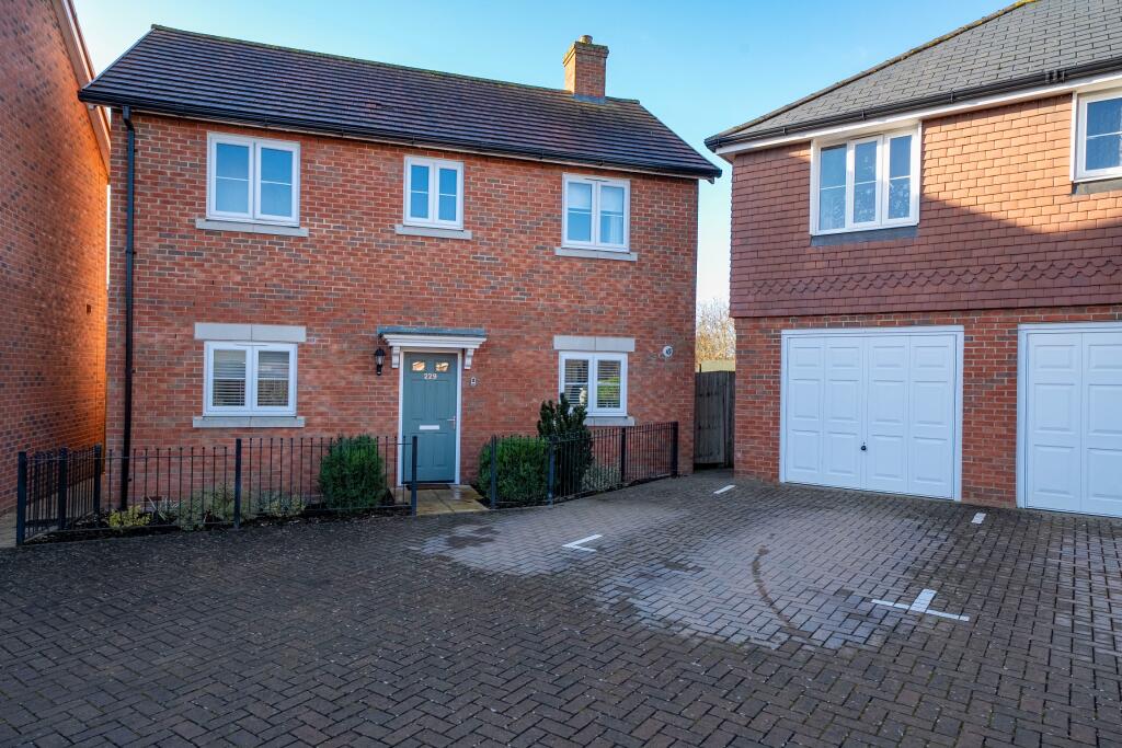 Main image of property: Picket Twenty Way, Andover, SP11 6UG