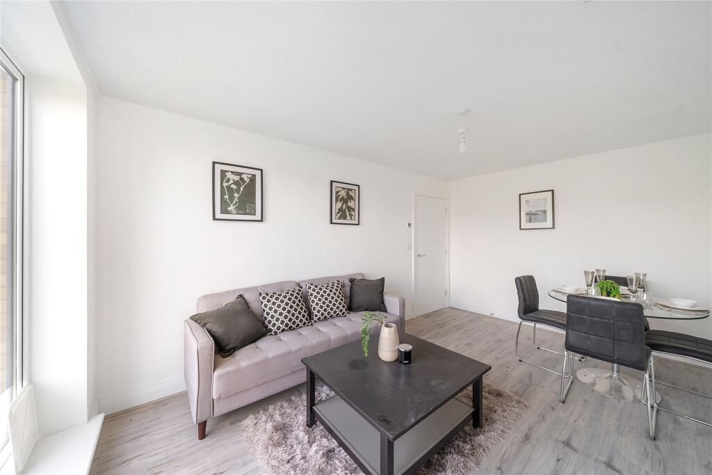 Apartment in London - View 3