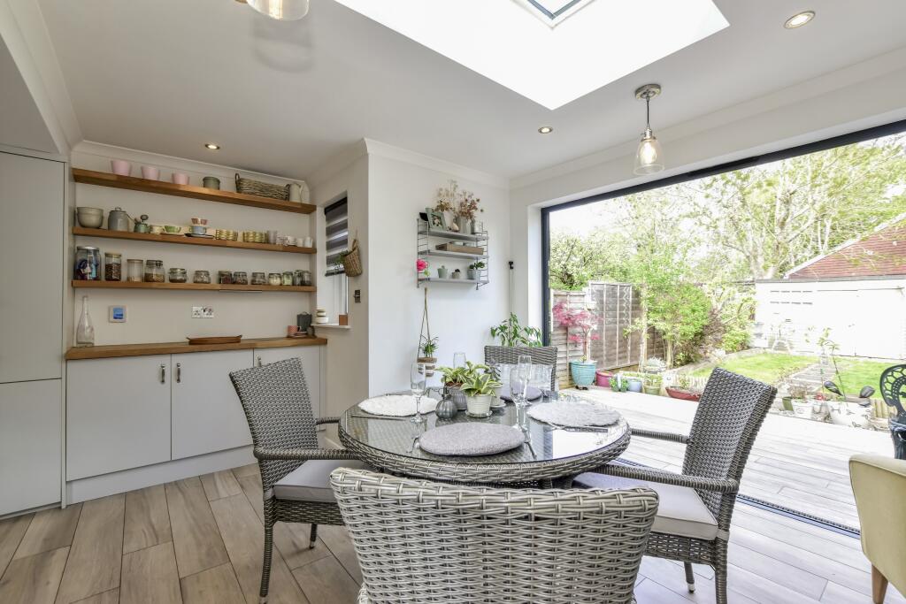 Park Road, Rickmansworth, WD3 - View 4