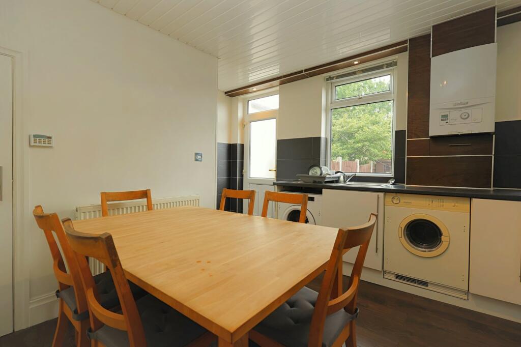 House in Bradford, West Bowling, Wibsey - View 5