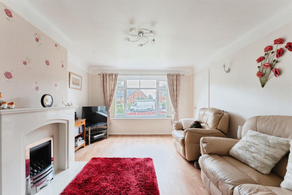 House in Chester, Ellesmere Port - View 4