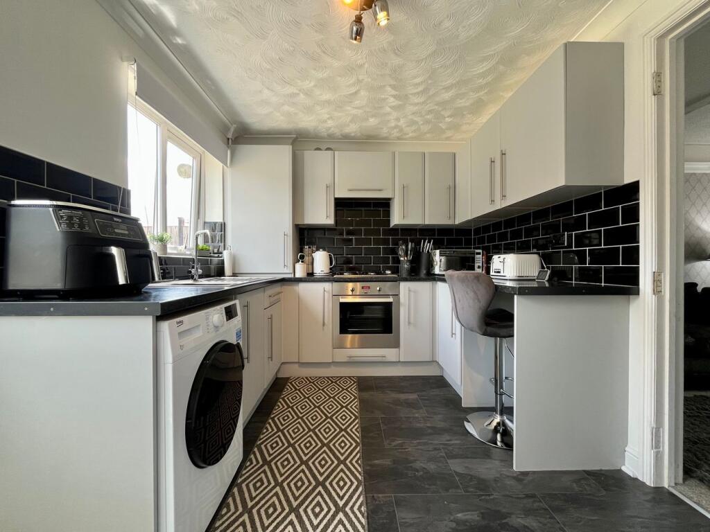 Hawkshead Way, Peterborough, PE4 photo 3
