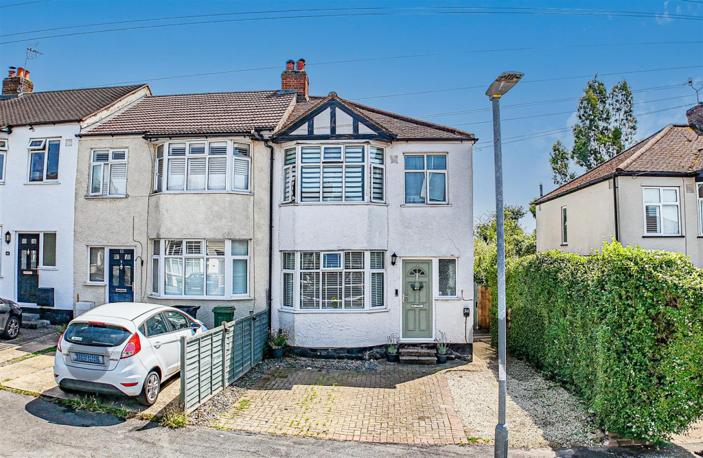 Main image of property: Hobbs Hill Road, Hemel Hempstead, HP3