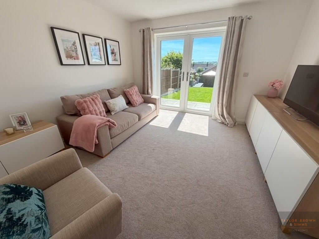 House in Broxtowe, Greasley - View 5