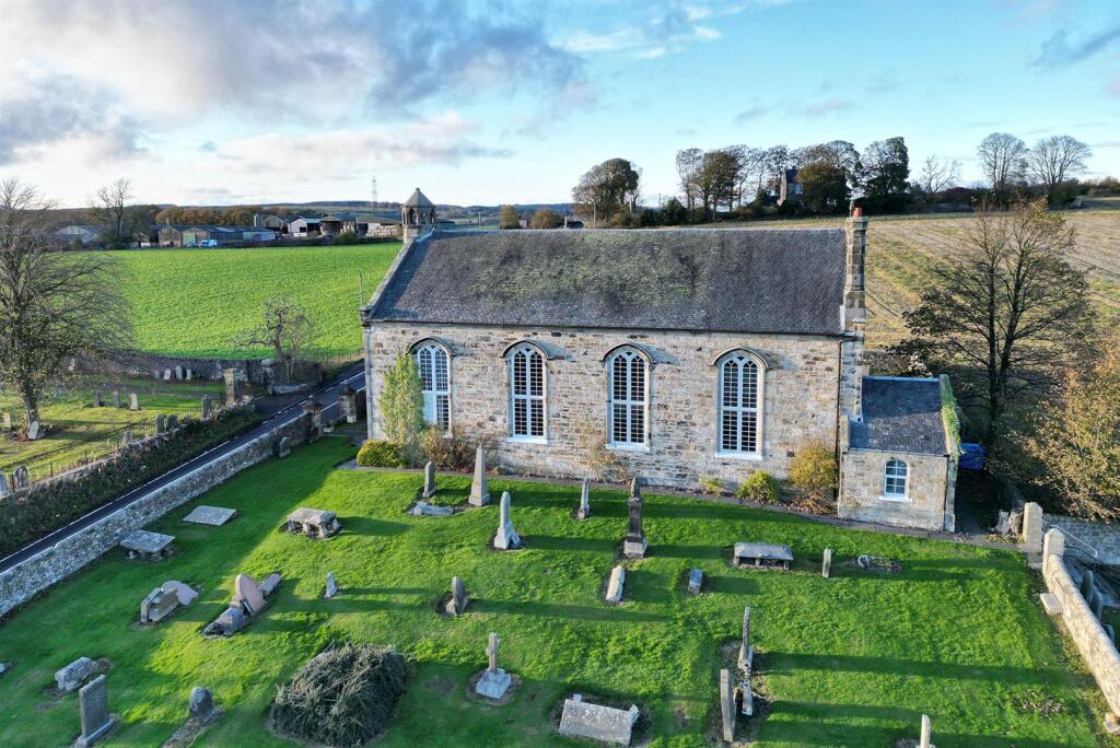 Main image of property: Tigh Comraich, Old Perth Road, Cowdenbeath KY4 9PS