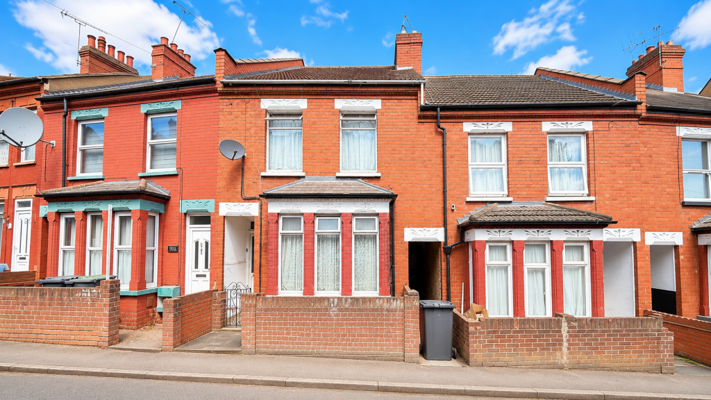 Russell Rise, Luton, LU1