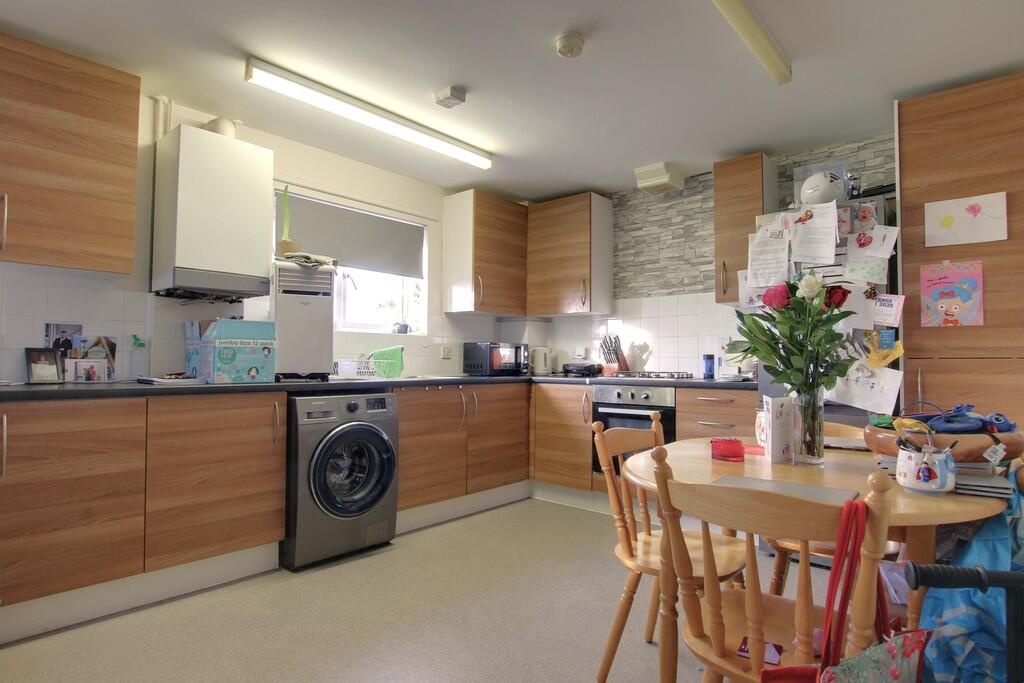 2-bed apartment on Treeway, Chatteris, £93,750