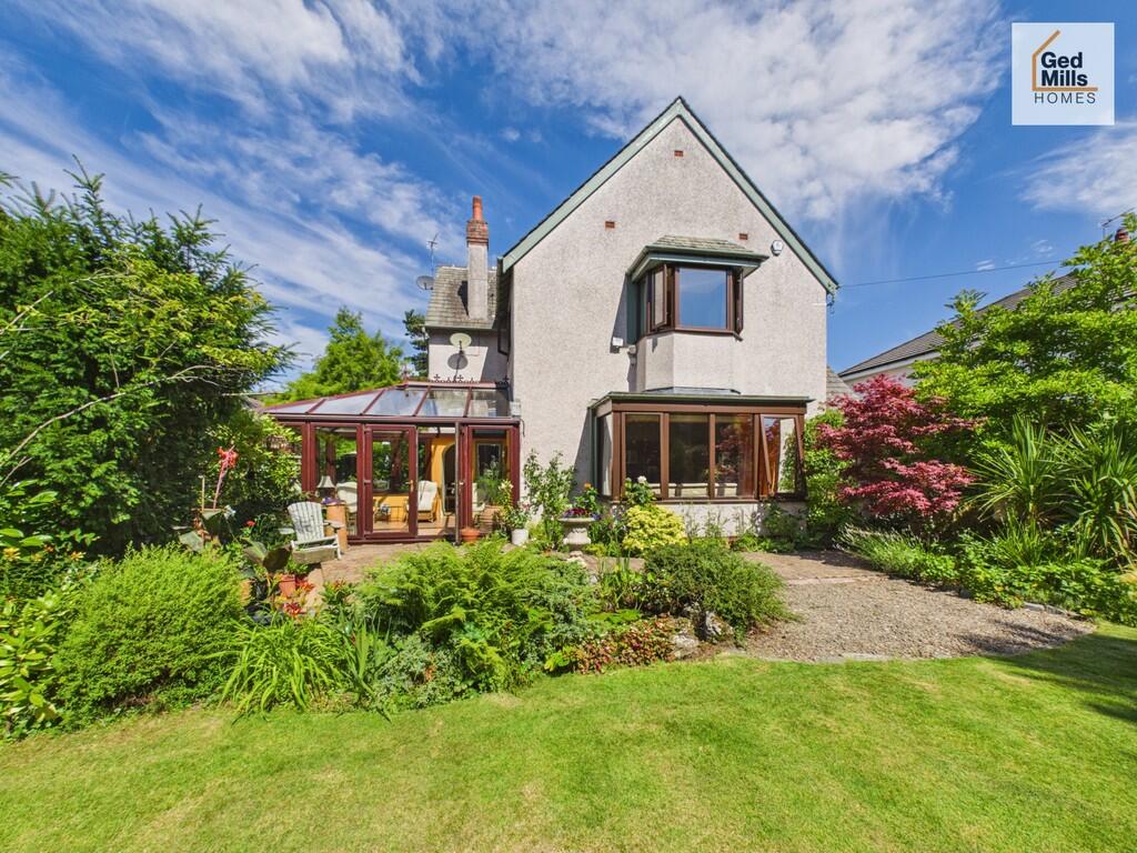 4-bed detached on Moorland Road, Poulton-le-Fylde , £690,000