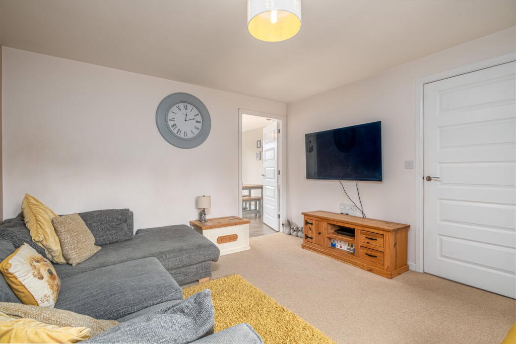 Summerhill Place, Market Harborough, LE16 9GP photo 4