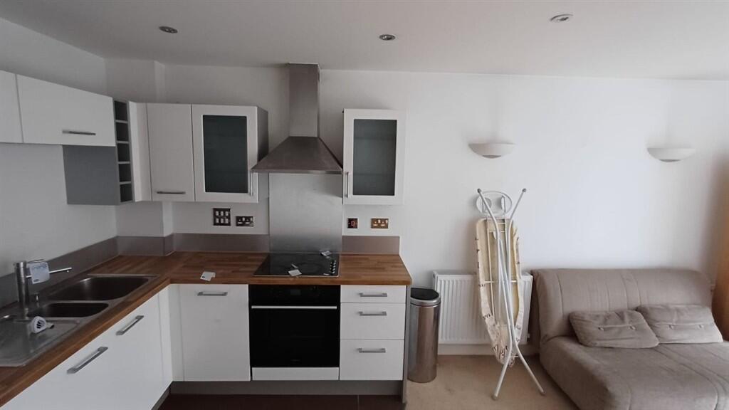 Apartment in London - View 2