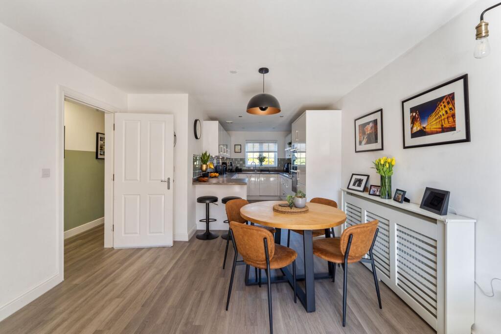 Stunning Four Bedroom Townhouse with a Twist - View 3
