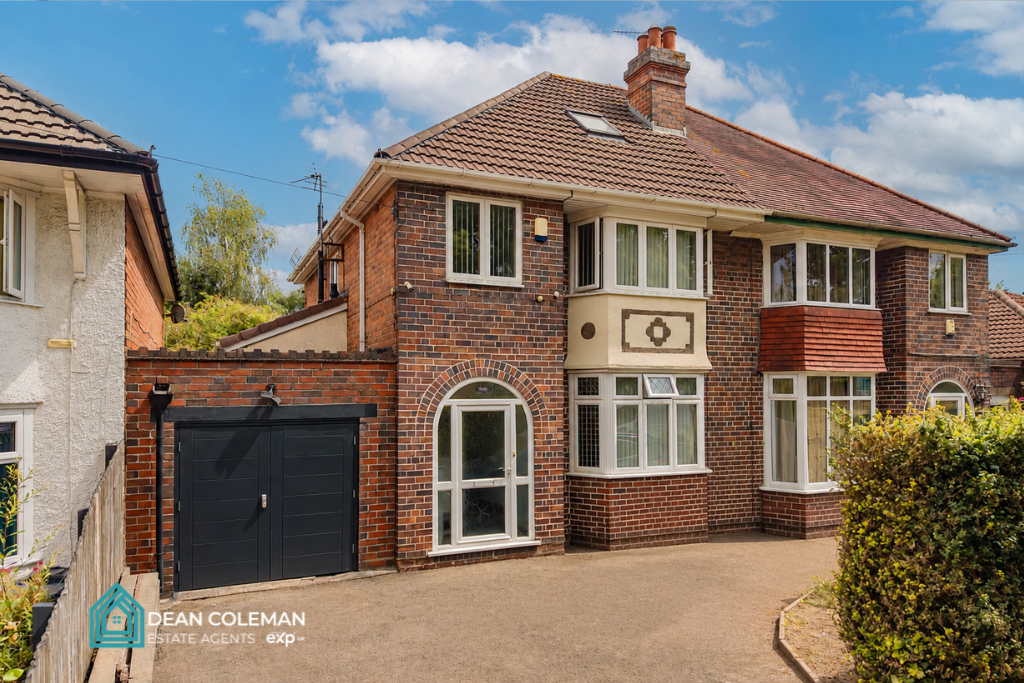 Main image of property: West Heath Road, Northfield, B31 3HD