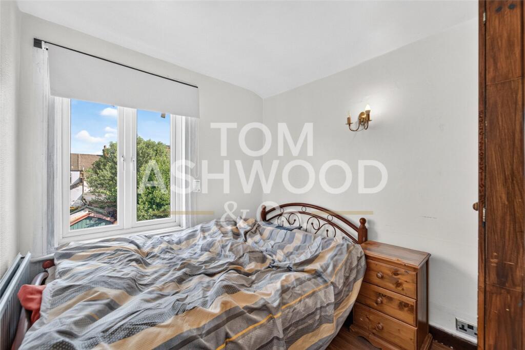 House in Ilford - More