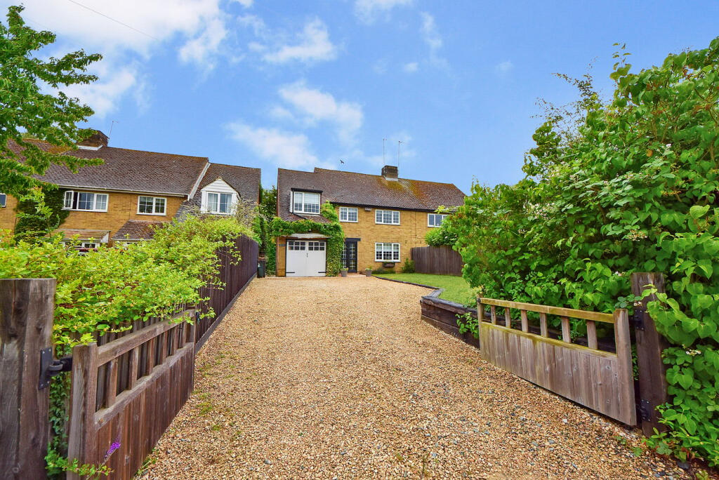 Main image of property: Banbury Lane, Kings Sutton, OX17
