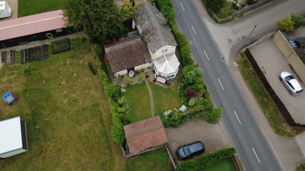 63 Hay Street, Steeple Morden, Royston, Hertfordshire SG8 0PD photo 4