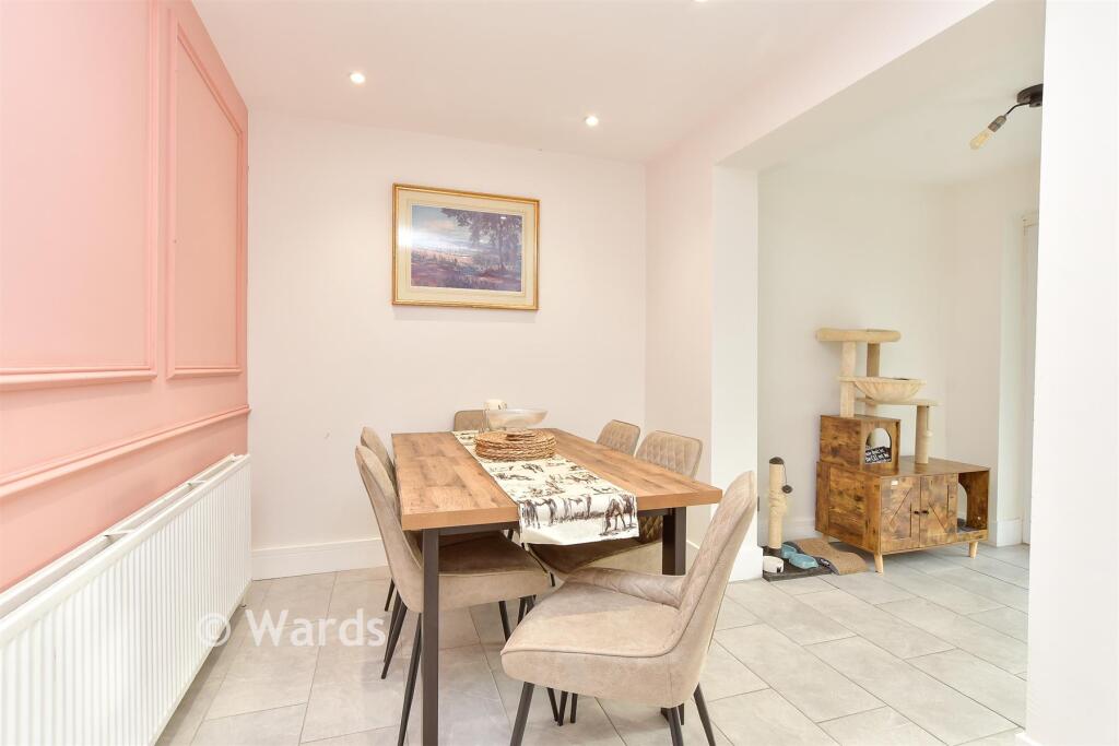 House in Minster-on-Sea, Merryman's Hill - View 5