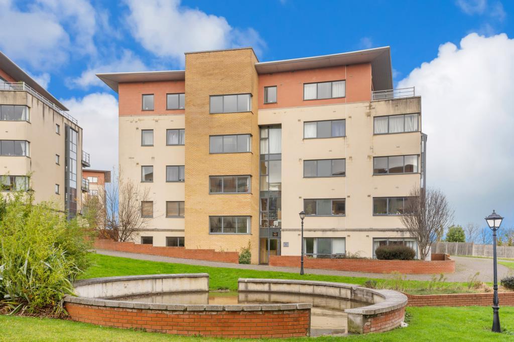 Main image of property: 95 The Oval, Tullyvale, Cabinteely, Dublin 18, D18 PW24