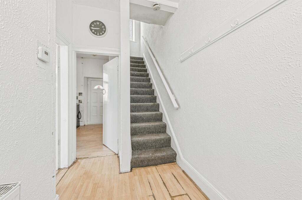 House in Kirklees, West Yorkshire - View 2