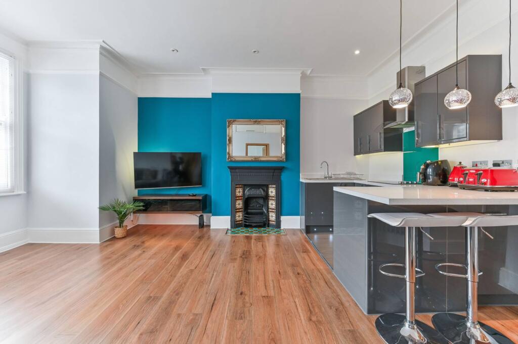 Main image of property: Woodstock Road, Croydon, CR0