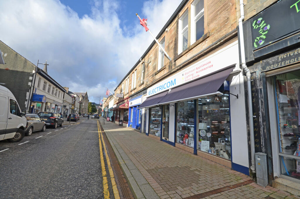 Main image of property: 136-138 Argyll Street, Dunoon