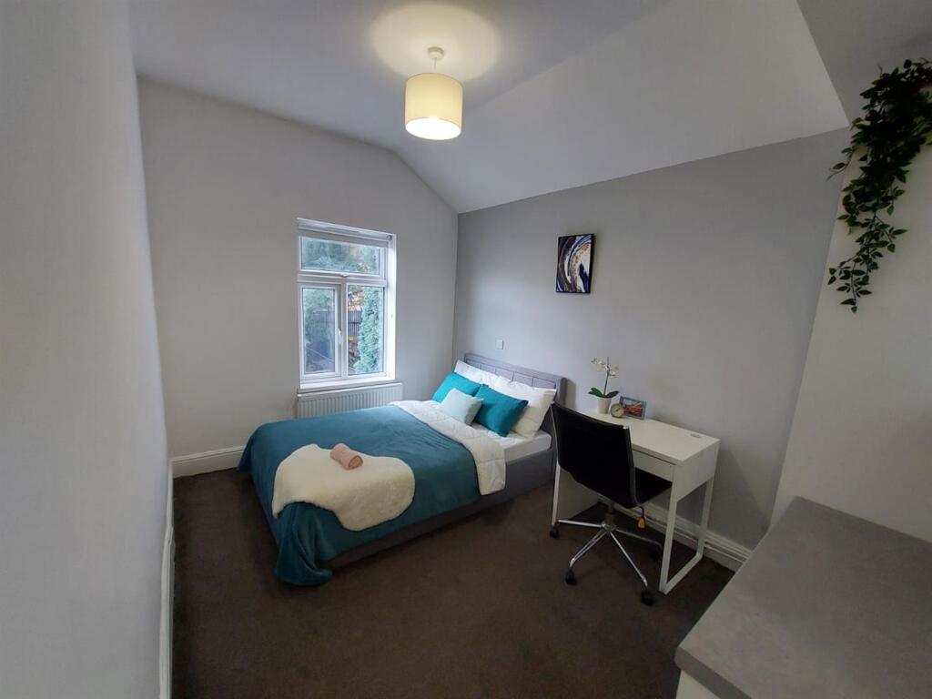 1 bedroom house share for rent