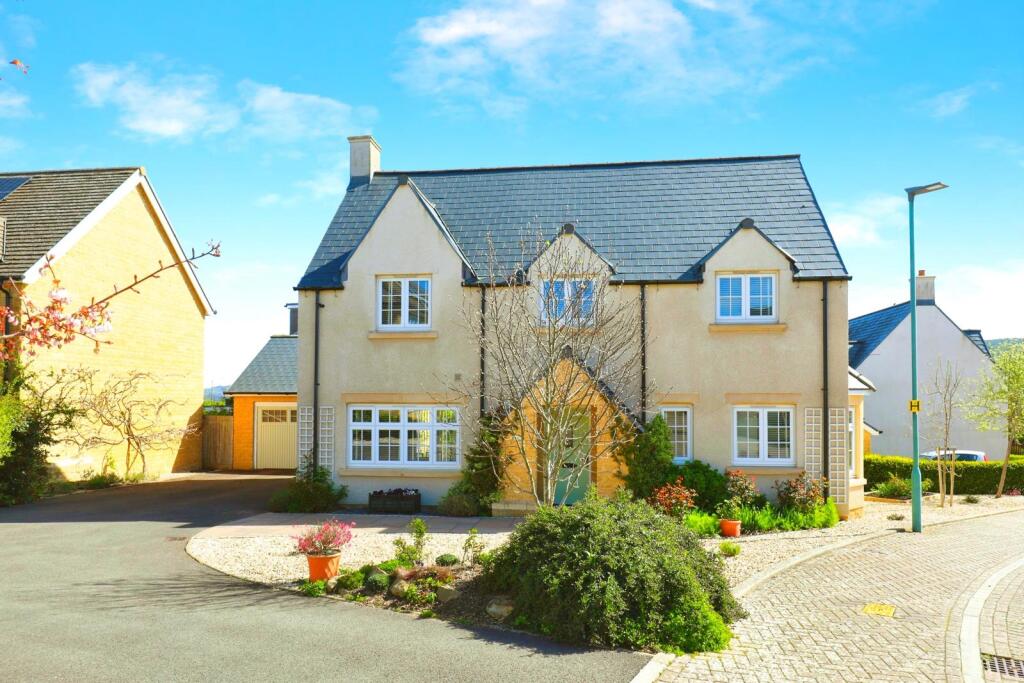 Main image of property: Oldhill Grove, Winchcombe, Cheltenham, Gloucestershire, GL54