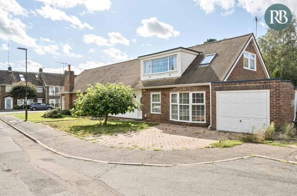 Main image of property: Montague Close, Shoreham-by-sea, BN43 6EF