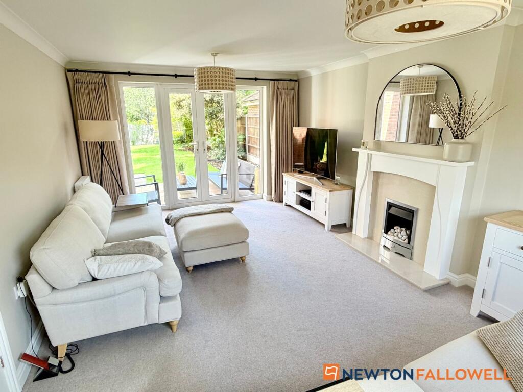 House in Newark, Fernwood - View 5