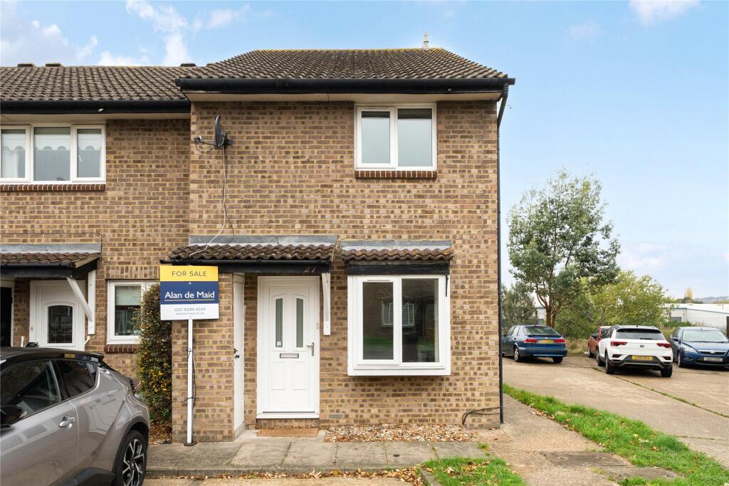 1-bed house on Shirley Crescent, Beckenham, £300,000